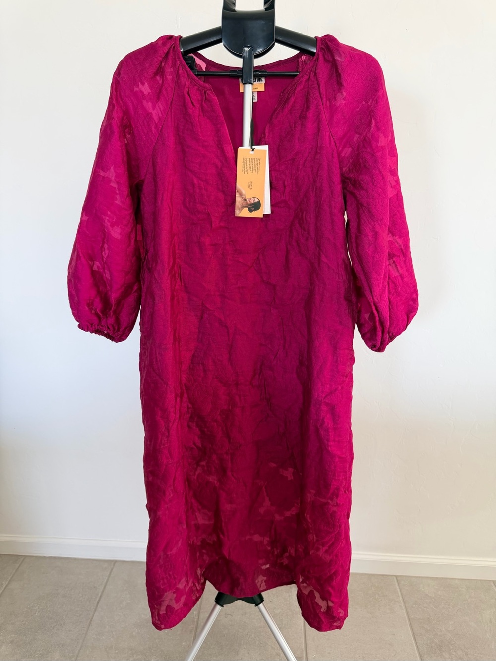 Fuchsia Midi Shift Dress with Three-Quarter Sleeves